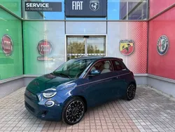 Ocean green métal Nouvelle 2025 Fiat 500e La Prima Berline | 29 990 €
