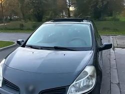 Gris Utilisé 2007 Renault Clio II Expression Berline | 4 000 €