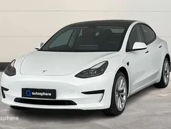 Utilisé 2021 Tesla Model 3 Standard Range Berline | 26 799 € (Prix juste)