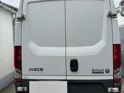 Blanc Utilisé 2018 Iveco Daily Van | 20 000 € (Prix juste)