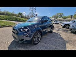 Ocean green métal Utilisé 2023 Fiat 500e Tech Citadine | 28 990 €