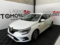 Blanc Occasion 2023 Renault Mégane IV Evolution Berline | 18 990 € (Prix juste)