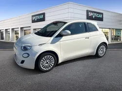 Blanc Utilisé 2023 Fiat 500e Action Berline | 14 990 € (Prix juste)