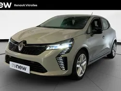 Gris Utilisé 2023 Renault Clio V Evolution Citadine | 15 999 € (Prix juste)