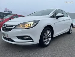 Blanc Utilisé 2017 Opel Astra Innovation Citadine | 8 490 € (Prix juste)