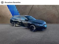 Noir ebène métallisée Utilisé 2024 VW Passat R-line Break | 47 990 €