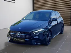 Noir Utilisé 2023 Mercedes B200 AMG line Monospace | 43 990 €