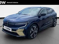 Bleu Utilisé 2023 Renault Mégane Iconic Berline | 27 979 € (Prix juste)