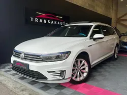 Blanc Utilisé 2018 VW Passat GTE Break | 19 990 € (Prix assez cher)