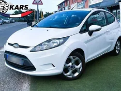 Blanc Utilisé 2011 Ford Fiesta Trend Citadine | 4 990 € (Bon prix)