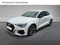 Blanc glacier métallisé Utilisé 2024 Audi A3 Sportback e-tron Competition Berline | 39 990 € (Prix assez cher)