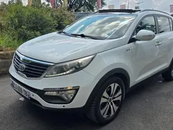 Blanc Utilisé 2012 Kia Sportage Premium SUV | 10 990 € (Prix juste)