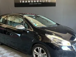 Utilisé 2013 Peugeot 208 Allure Citadine | 5 490 € (Prix juste)