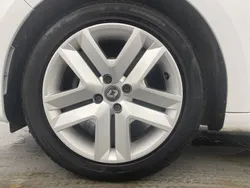 Blanc Utilisé 2021 Renault Clio V Zen Citadine | 14 390 € (Prix juste)