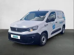 Blanc Utilisé 2023 Peugeot Partner S Monospace | 20 250 €