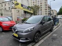 Utilisé 2015 Renault Scénic III Bose Edition Monospace | 9 990 € (Super prix)