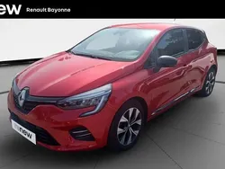 Rouge Utilisé 2023 Renault Clio V Evolution Citadine | 15 290 € (Prix juste)