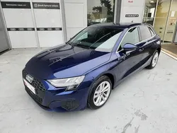 Bleu navarre métallisé Utilisé 2024 Audi A3 Sportback e-tron Design Berline | 33 900 € (Bon prix)
