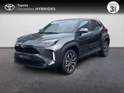 Utilisé 2022 Toyota Yaris Hybrid Design | 24 900 € (Prix assez cher)