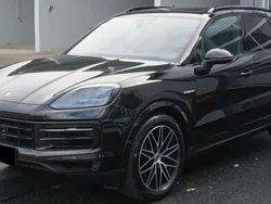 Utilisé 2024 Porsche Cayenne SUV | 108 990 € (Super prix)