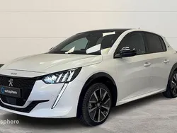 Blanc Utilisé 2020 Peugeot e-208 GT-line Citadine | 13 299 € (Prix juste)