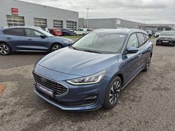 Bleu Utilisé 2024 Ford Focus Business Edition | 22 499 € (Prix juste)