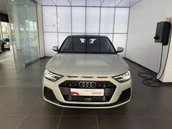 Argent rosée métallisé noir mythe métallisé Utilisé 2025 Audi A1 Sportback Design Citadine | 28 990 € (Prix assez cher)