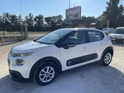 Blanc Utilisé 2018 Citroën C3 Feel Citadine | 10 900 €
