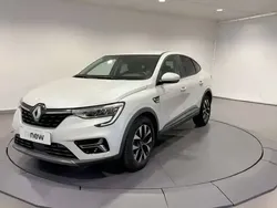 Blanc Utilisé 2024 Renault Arkana Equilibre SUV | 21 390 € (Bon prix)