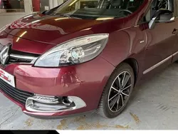 Utilisé 2013 Renault Grand Scénic III Bose Edition Monospace | 9 999 € (Prix cher)