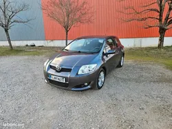 Gris Utilisé 2009 Toyota Auris Berline | 6 900 €