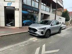 Gris Utilisé 2023 Ford Focus Active Berline | 21 990 € (Prix juste)