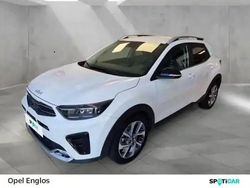 Blanc Occasion 2024 Kia Stonic GT-Line SUV | 21 480 € (Prix assez cher)