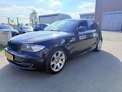 Noir Utilisé 2010 BMW 118 Sport Line Citadine | 5 490 € (Prix juste)