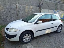 Blanc Occasion 2008 Renault Mégane III Van | 2 500 €