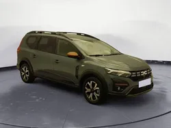 Vert Nouvelle 2024 Dacia Jogger Extreme | 23 999 € (Prix assez cher)