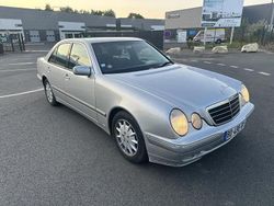 Utilisé 2001 Mercedes E270 Berline | 3 900 €