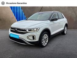 Blanc pur/toit noir Utilisé 2023 VW T-Roc Style SUV | 29 900 € (Prix juste)