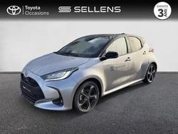 Biton gris minéral / toit noir Utilisé 2025 Toyota Yaris Hybrid Berline | 28 580 €