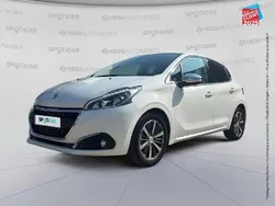 Blanc Utilisé 2017 Peugeot 208 Allure Citadine | 10 499 € (Prix juste)