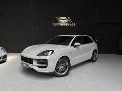 Gris Utilisé 2024 Porsche Cayenne SUV | 117 990 € (Prix cher)