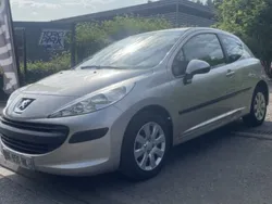 Utilisé 2008 Peugeot 207 Style Citadine | 4 990 € (Prix juste)