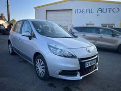 Gris Utilisé 2013 Renault Scénic III Business Monospace | 6 250 € (Bon prix)