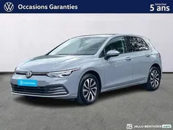 Gris Utilisé 2022 VW Golf VIII Active | 25 280 € (Prix juste)