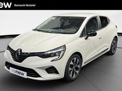Blanc Utilisé 2023 Renault Clio V Evolution Citadine | 15 490 € (Prix juste)