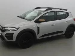 Gris Utilisé 2023 Dacia Sandero Extreme Citadine | 17 499 € (Prix assez cher)