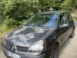 Noir Utilisé 2003 Renault Clio II Expression Berline | 2 000 € (Prix juste)