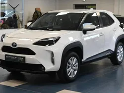 Blanc Utilisé 2023 Toyota Yaris Hybrid Business Edition Citadine | 20 759 € (Prix juste)