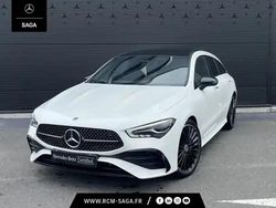 Blanc Utilisé 2024 Mercedes CLA200 AMG line Coupé | 40 800 €