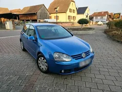 Bleu Utilisé 2004 VW Golf IV Berline | 3 300 €